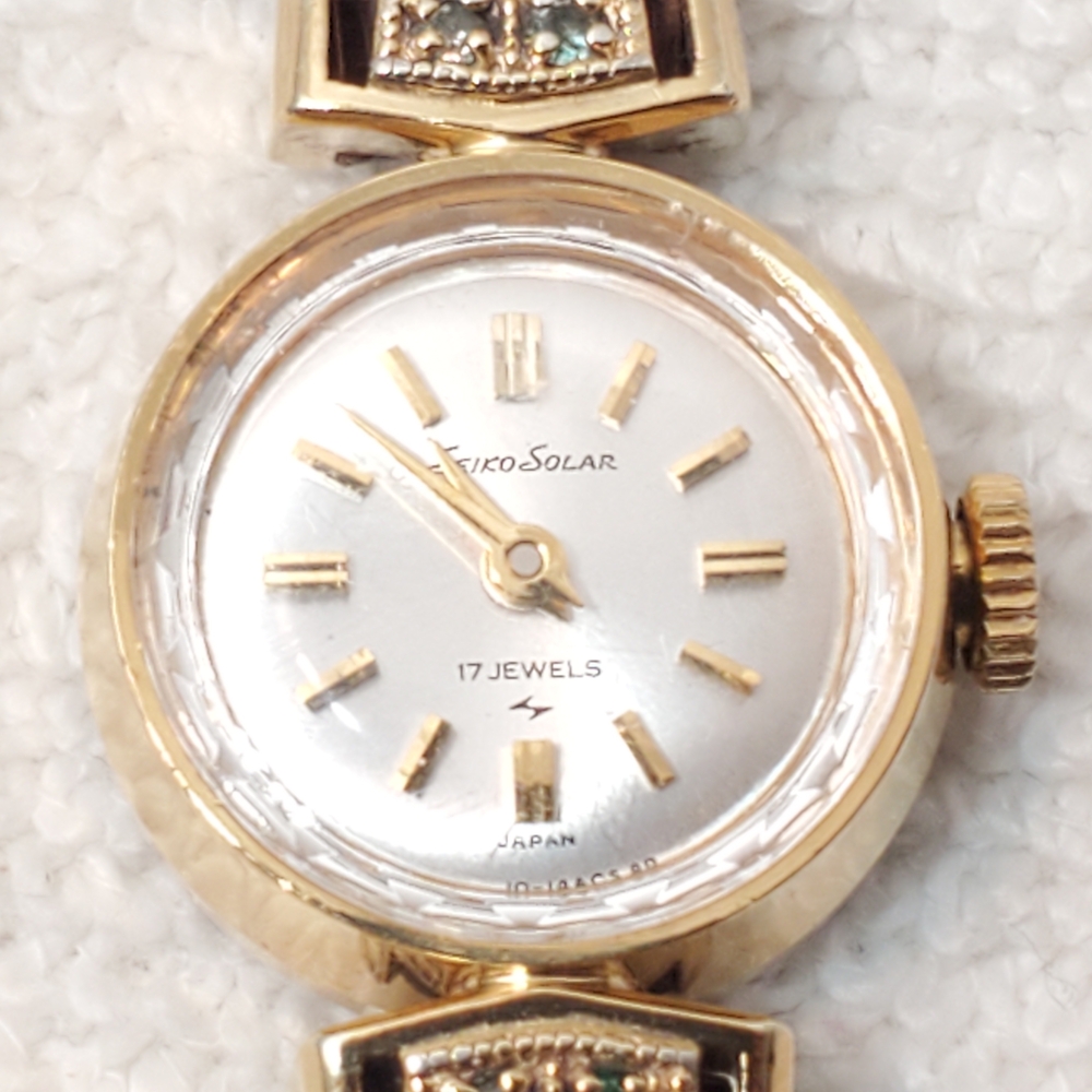Vintage Seiko Solar Women's 17 Jewels Wind Up Watch Silver Dial Gold Plated